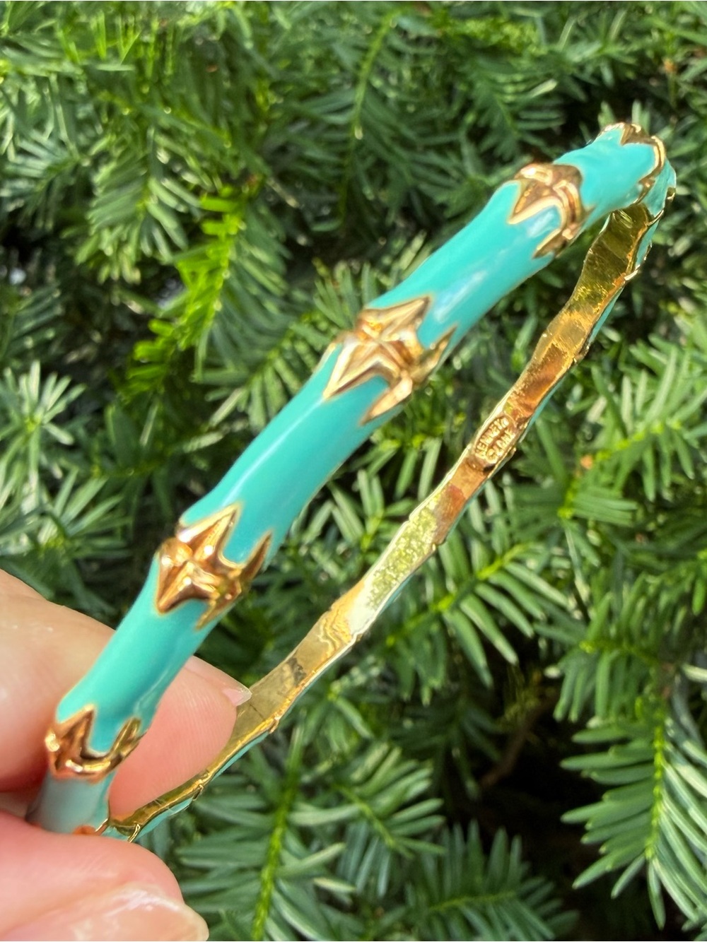 KJL Kenneth Jay Lane Bamboo Design Turquoise Enamel Gold Tone Bangle Bracelet